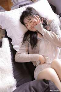 跟女友回家过年,让我吃馒头咸菜